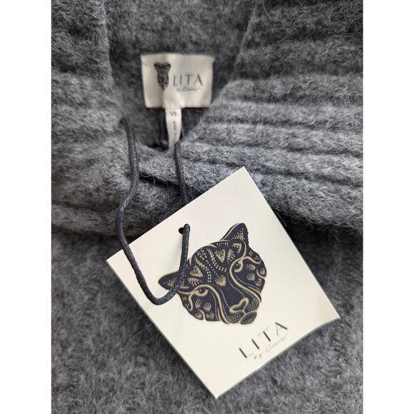 Lita by Ciara Women’s Grey Italian Wool Sweater - Picture 2 of 12